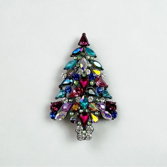 Vintage Avon 2006 Crystal Christmas Tree Brooch 3rd Annual - Picture 3 of 6
